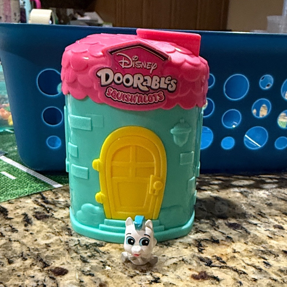 Disney Doorables Squish'alot